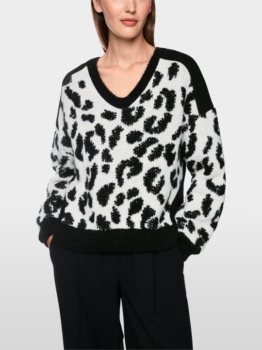 Marc Cain ‘Knitted in Germany’ leo print jumper Black and White View 1 - Papena UK