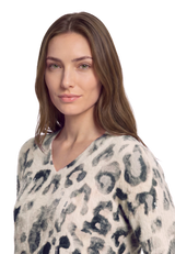 Strickpullover mit Leoprint Grey / Beige D1